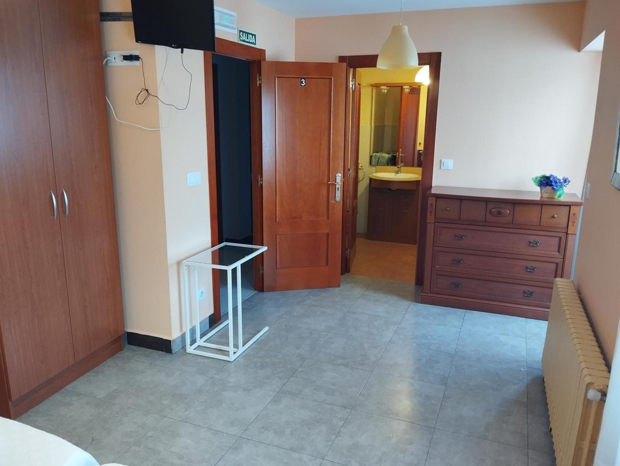 Hostal Bordillas Pomaluengo ภายนอก รูปภาพ