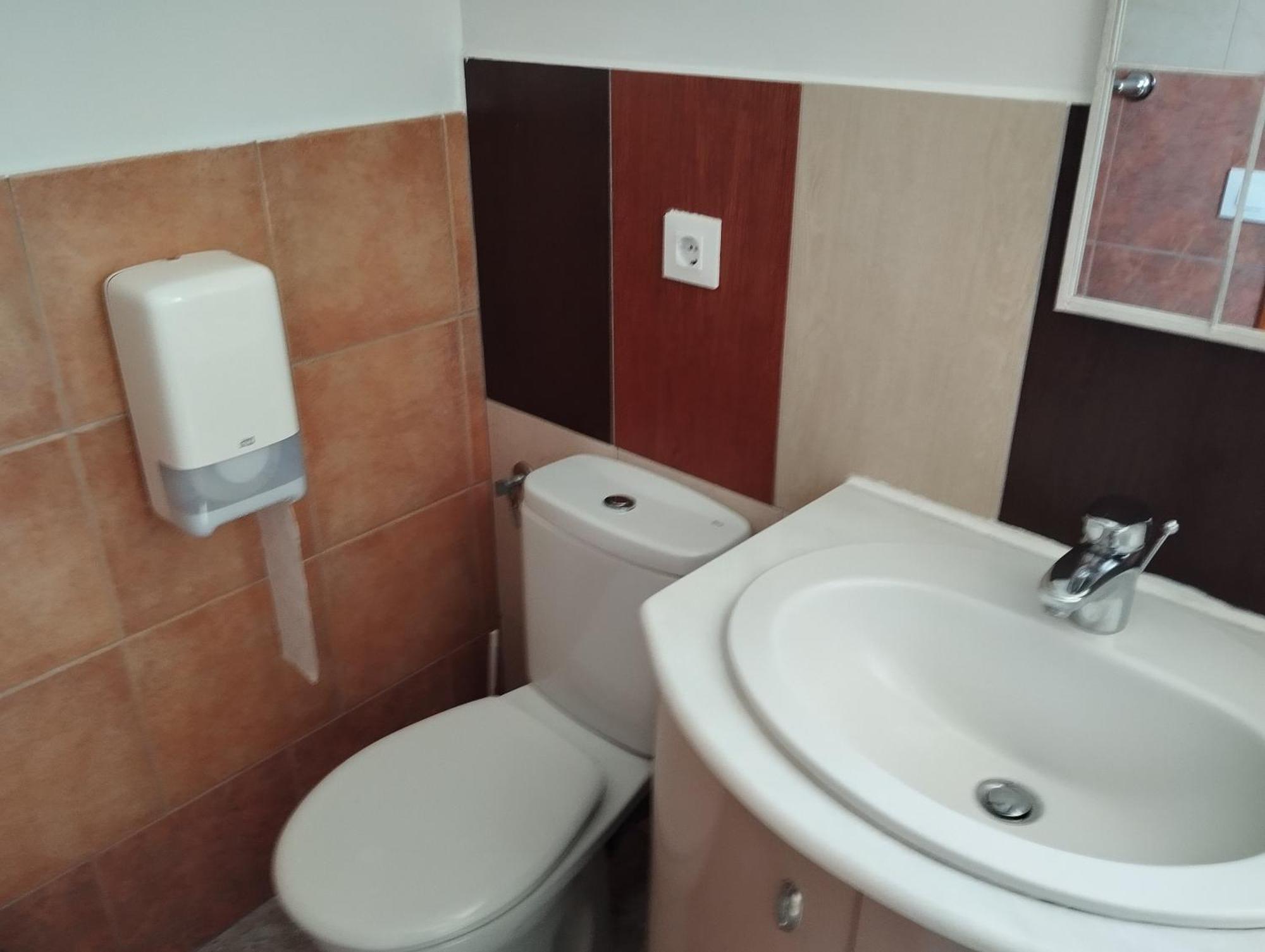 Hostal Bordillas Pomaluengo ภายนอก รูปภาพ