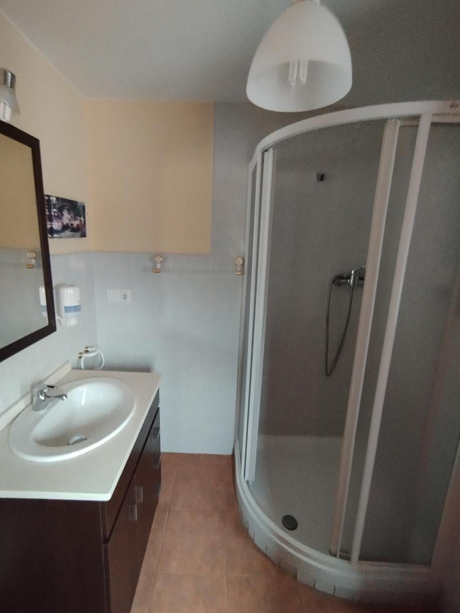 Hostal Bordillas Pomaluengo ภายนอก รูปภาพ